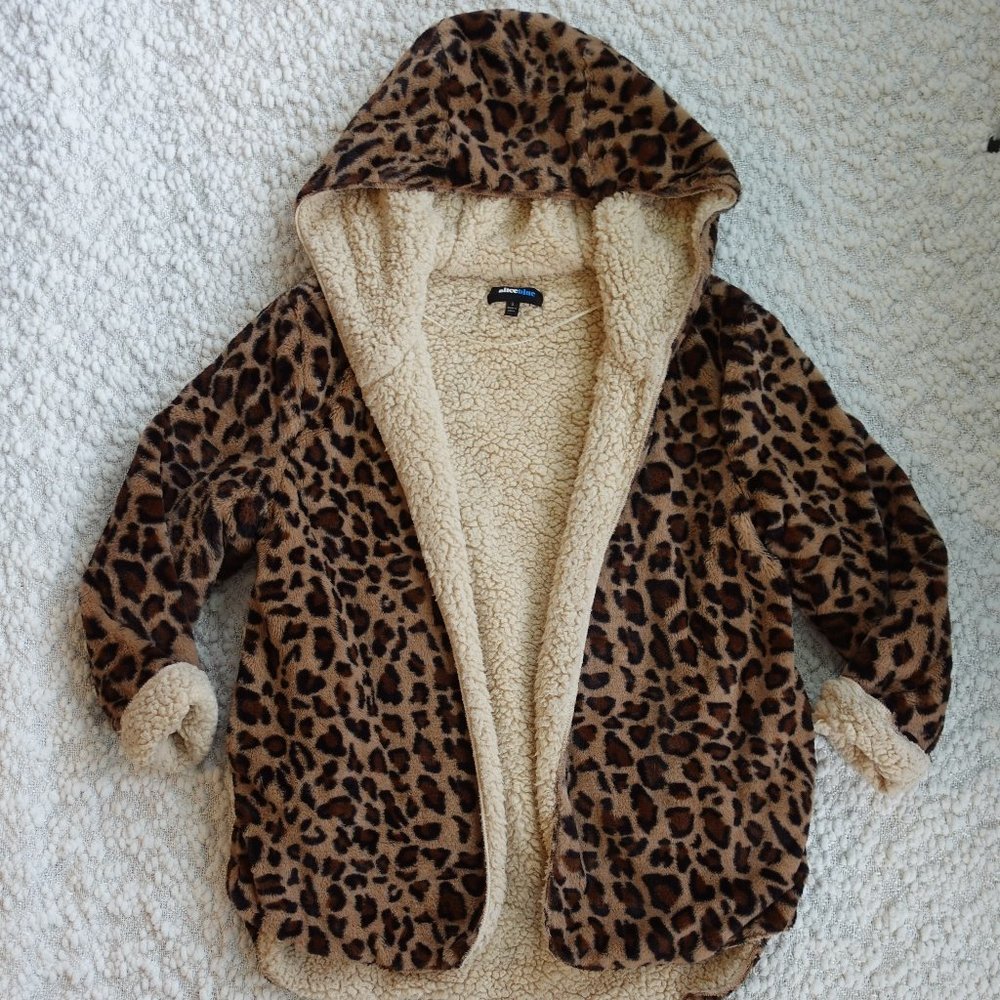 Leopard Print Sherpa Jacket- ALICE BLUE